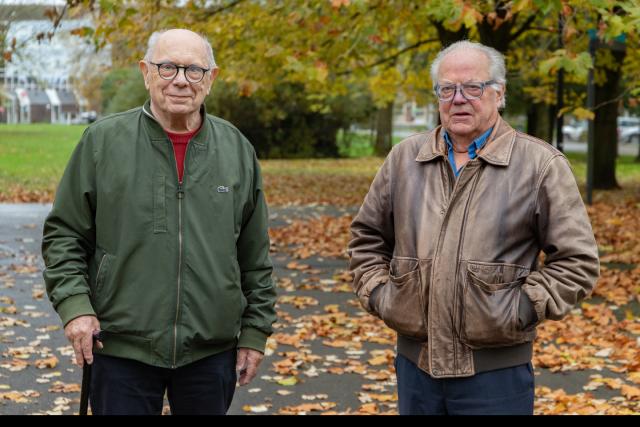 Bernard Pruvost, Représentant des Usagers (UNAFAM) et Vice-président au Conseil de Surveillance, Vice- Président de la Commission des Usagers et Etienne Lisse, Représentant des Usagers (UNAFAM)