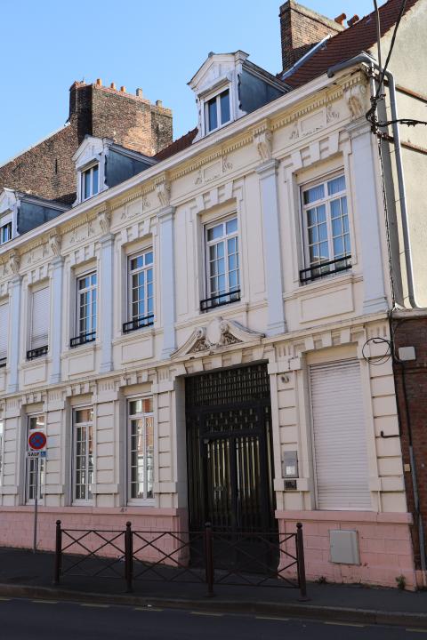 Centre de Santé Mentale CATTP 0-18ans 59I03 10 bis place du Marché aux Toiles Armentières